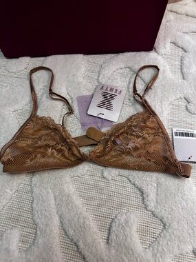 Savage X Fenty Unlined Lace Triangle Bralette in Sand